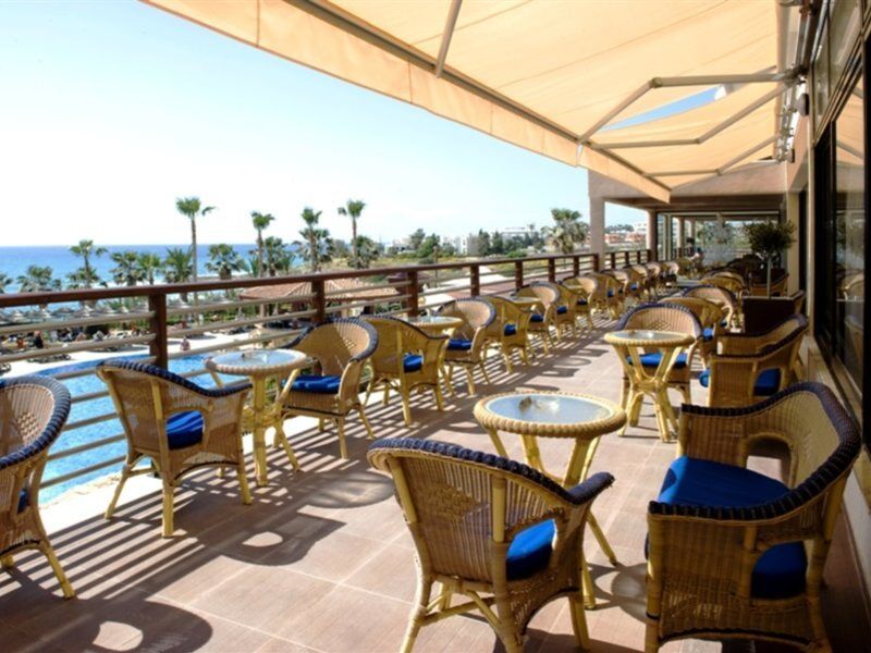 Atlantica Golden Beach Hotel - Adults Only Paphos 外观 照片